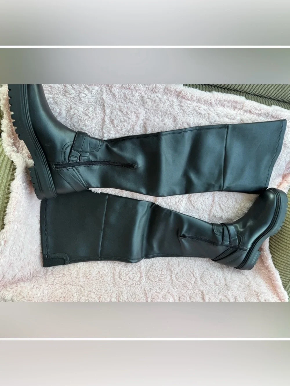 NWOT Guess Jellio Black Over-the-Knee Lug Sole Boots Size 7